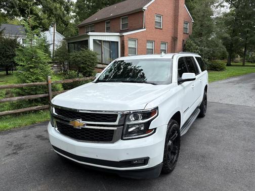 White 2019 Chevrolet Suburban LT