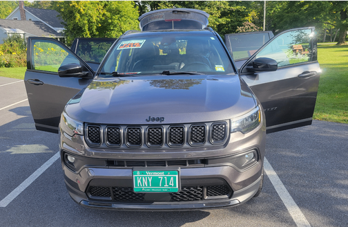 Gray 2023 Jeep Compass Altitude