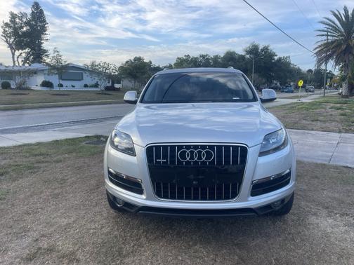 Silver 2011 Audi Q7 3.0T Premium