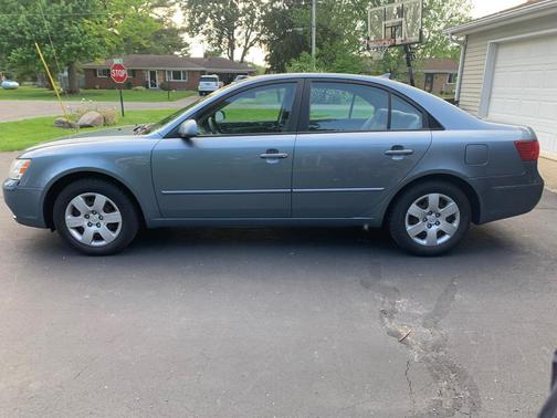 Blue 2010 Hyundai SONATA GLS
