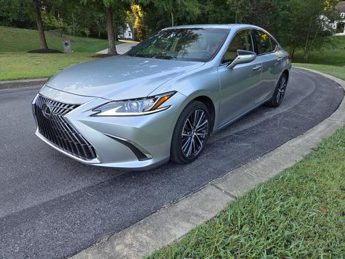 2022 Lexus ES 350 Base