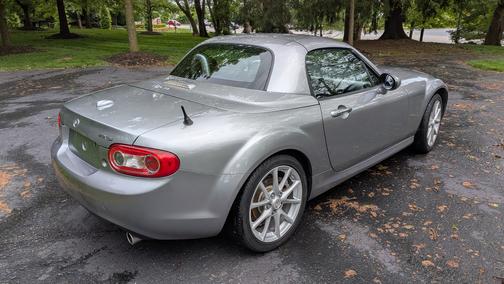 Silver 2011 Mazda MX-5 Miata Grand Touring