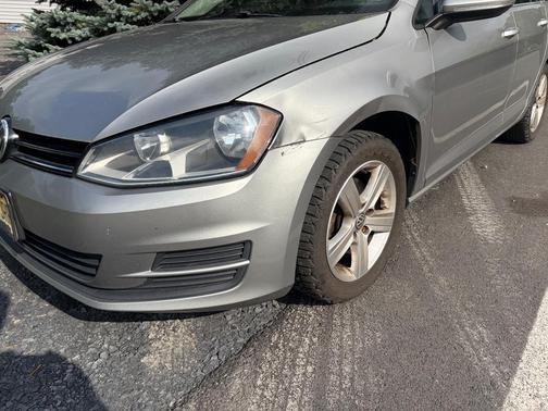 Beige 2015 Volkswagen Golf SportWagen TDI SEL 4-Door