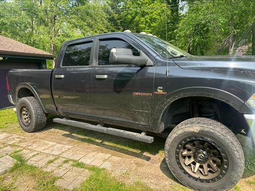 2016 RAM 2500 SLT