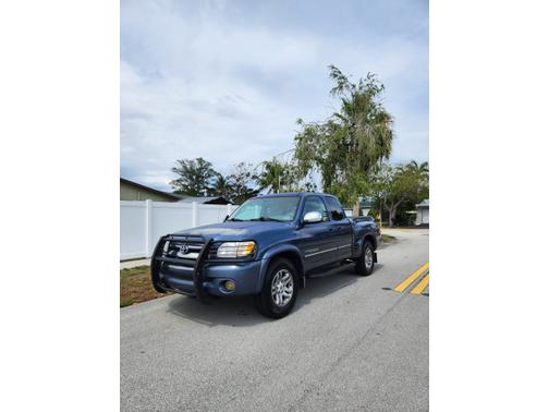 2004 Toyota Tundra SR5 Access Cab