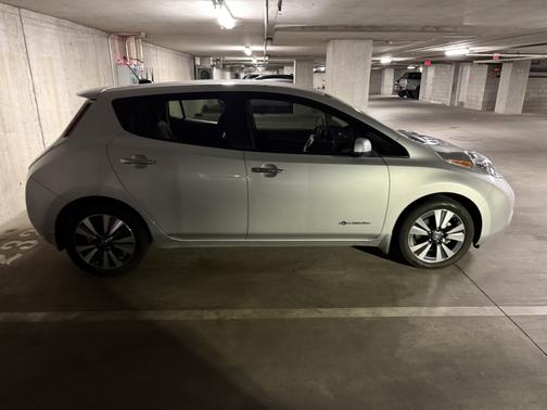 2017 Nissan Leaf SV