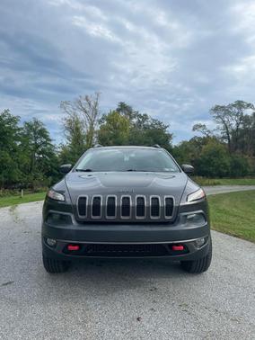 Gray 2014 Jeep Cherokee Trailhawk