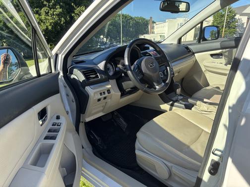 White 2013 Subaru Impreza 2.0i Limited