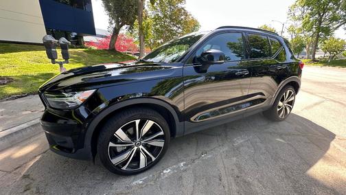 Black 2021 Volvo XC40 Recharge Pure Electric P8 R-Design