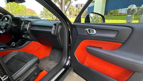 Black 2021 Volvo XC40 Recharge Pure Electric P8 R-Design