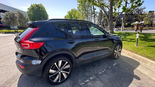Black 2021 Volvo XC40 Recharge Pure Electric P8 R-Design