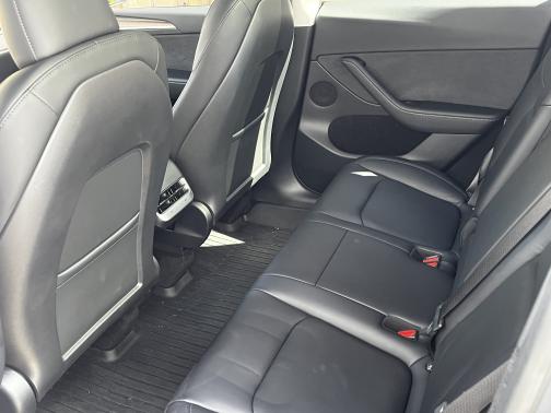2023 Tesla Model Y RWD