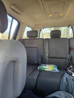 2004 Nissan Armada SE