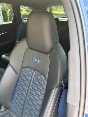Blue 2024 Audi RS 6 Avant performance 4.0