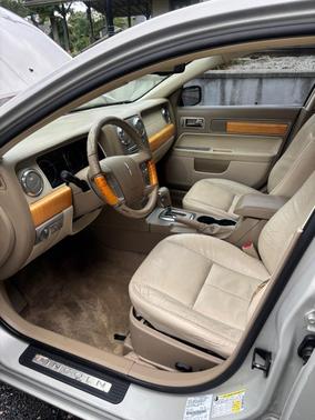 Beige 2007 Lincoln MKZ Base