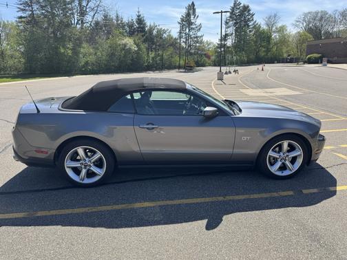 Gray 2010 Ford Mustang GT Premium