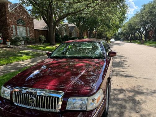 2009 Mercury Grand Marquis LS
