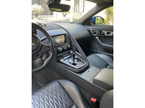2017 Jaguar F-TYPE SVR