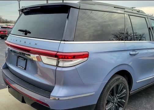 2022 Lincoln Navigator Black Label