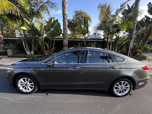 2019 Ford Fusion Energi Titanium