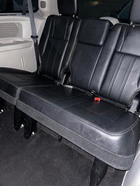 2012 Chrysler Town & Country Touring-L