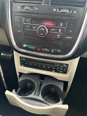 2012 Chrysler Town & Country Touring-L