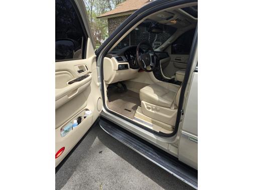 2007 Cadillac Escalade Base