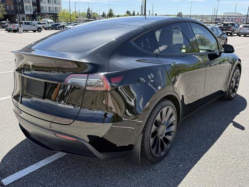 Black 2021 Tesla Model Y Performance