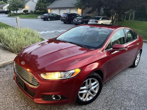 2016 Ford Fusion SE