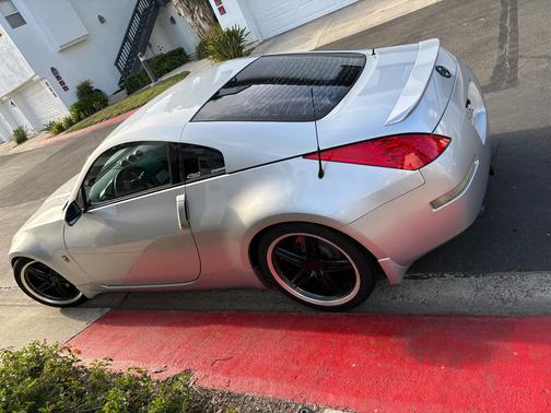 Silver 2008 Nissan 350Z Base