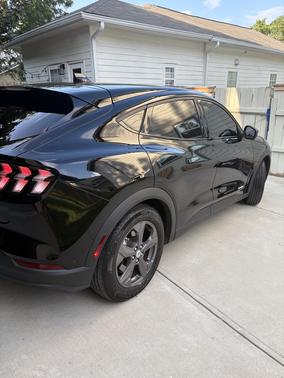 2022 Ford Mustang Mach-E Select