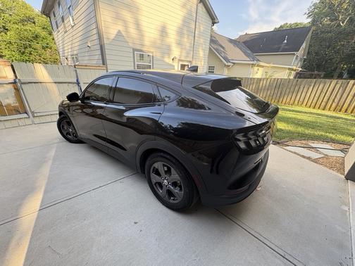 2022 Ford Mustang Mach-E Select