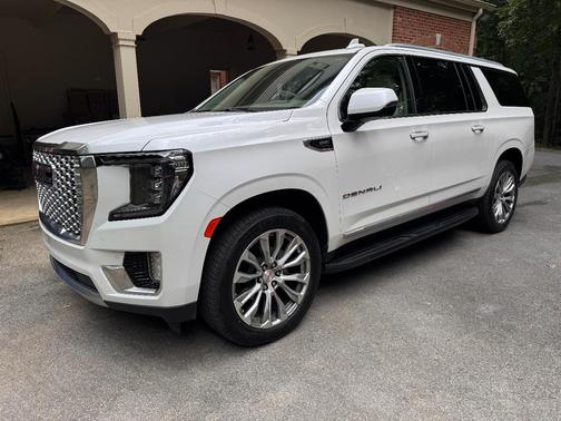 White 2021 GMC Yukon XL Denali
