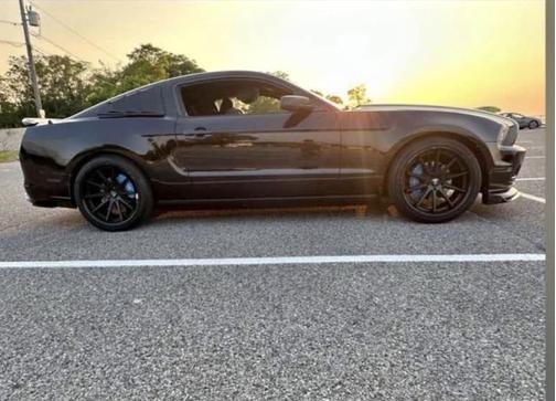 2014 Ford Mustang V6