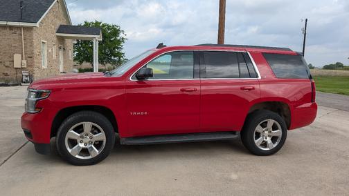 Red 2017 Chevrolet Tahoe LT