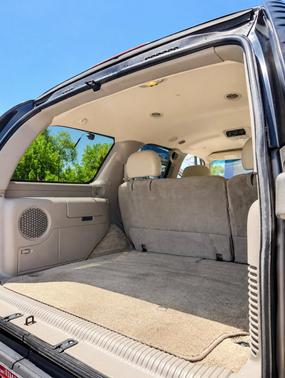 Gold 2001 GMC Yukon SLT