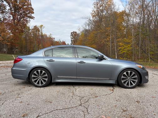 2013 Hyundai Genesis 5.0 R-Spec