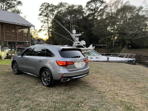 Photo 2 of 9 of 2017 Acura MDX 3.5L w/Advance Package