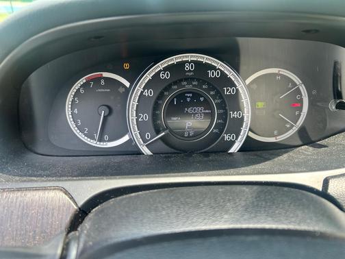 White 2015 Honda Accord EX-L V-6