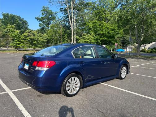 2010 Subaru Legacy 2.5 i Limited