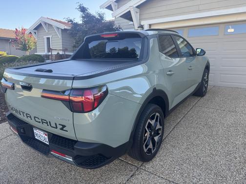 Green 2024 Hyundai SANTA CRUZ Limited