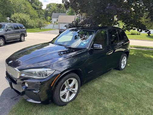 Black 2018 BMW X5 xDrive50i