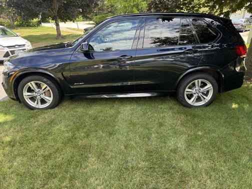 Black 2018 BMW X5 xDrive50i
