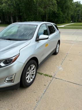 Silver 2021 Chevrolet Equinox 1LT