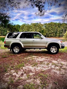 Gray 2002 Toyota 4Runner SR5