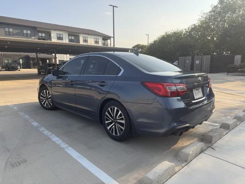 2018 Subaru Legacy 2.5i Premium