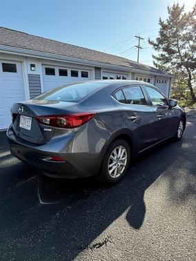 2016 Mazda Mazda3 i Sport