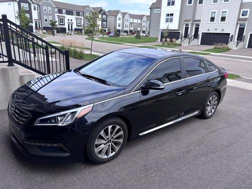 2015 Hyundai SONATA Sport