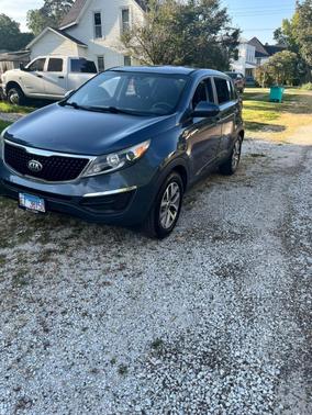 Blue 2016 Kia Sportage LX