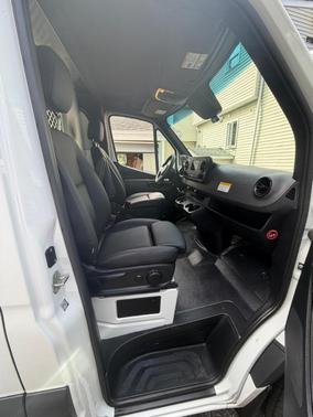 White 2024 Mercedes-Benz Sprinter 2500 Standard Roof